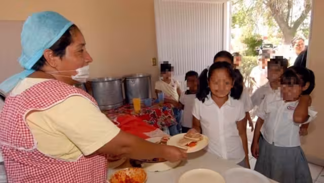 Cobran de 5 a 15 pesos los desayunos