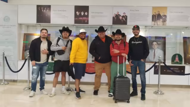 Agradeció la invitación del grupo musical Primavera, con la cual alternó el domingo por la noche en el municipio de Kanasín