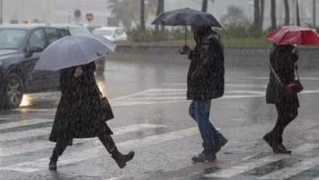 El Sistema Meteorológico Nacional (SMN) informó que un sistema anticiclónico mantendrá durante el día un ambiente cálido y baja probabilidad de lluvia sobre la República Mexicana