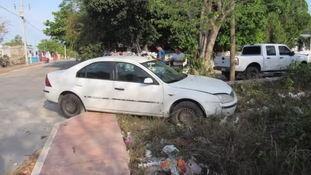 El conductor del auto terminó con golpes en el cuerpo