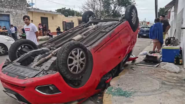 El chofer del auto no respetó la señal de alto
