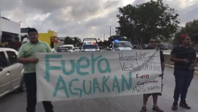 La petición fue lanzada cuando el Congreso del Estado derogó el Decreto de Roberto Borge.