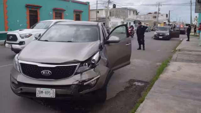 El afectado por el choque fue un conocido restaurantero de Progreso