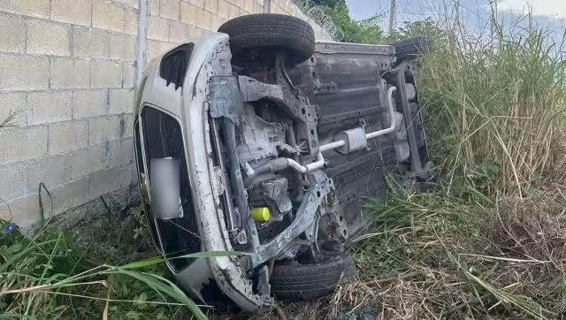 Al parecer, de acuerdo a la información de la Guardia Nacional División Carreteras, el conductor de la unidad se trasladaba a su centro de trabajo