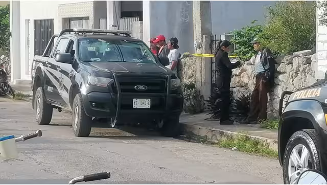 Los compañeros del occiso intentaron abandonar el lugar, pero fueron retenidos para que rindieran su declaración