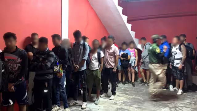 Se encontraron 75 hombres y mujeres solos y 16 familias