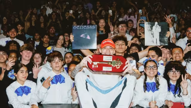 Declaran el 3 de abril como “Día de Peso Pluma” en Texas.