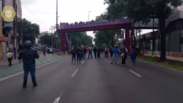 La movilización de la CNTE partió desde Metro Taxqueña hacia el Estadio Ciudad de México