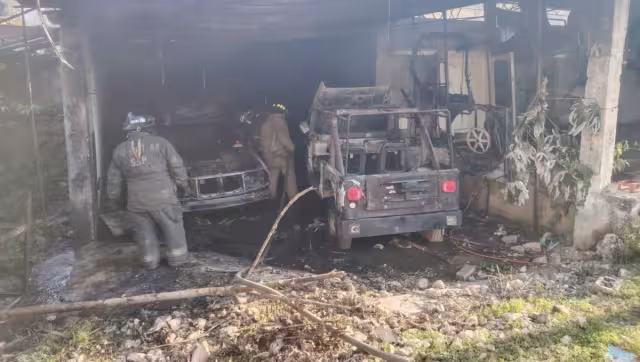 Dos vehículos quedaron calcinados en predio abandonado en Mulchechén.