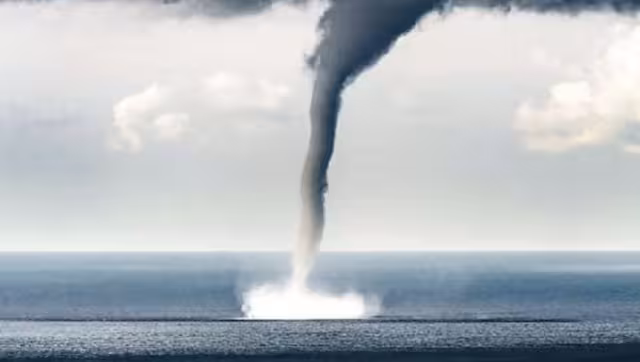 La tromba marina se formó debido a las probables lluvias en Quintana Roo