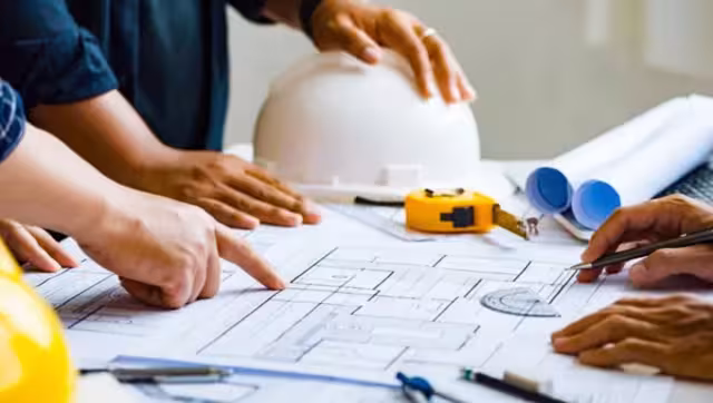 El hombre deberá de permanecer en prisión preventiva por usurpación de profesión