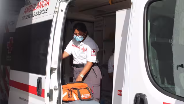 Al lugar llegaron paramédicos, pero sólo confirmaron la muerte de la persona