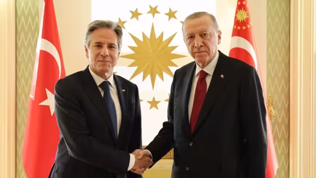 El Secretario de Estado de los Estados Unidos, Antony Blinken, inició en Turquía una nueva gira que lo llevará a visitar distintos países de Oriente Medio