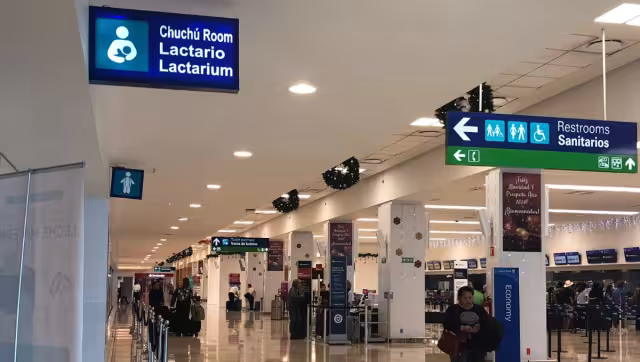 El lactario está ubicado a un costado de los baños, en la sala de la planta alta del aeropuerto