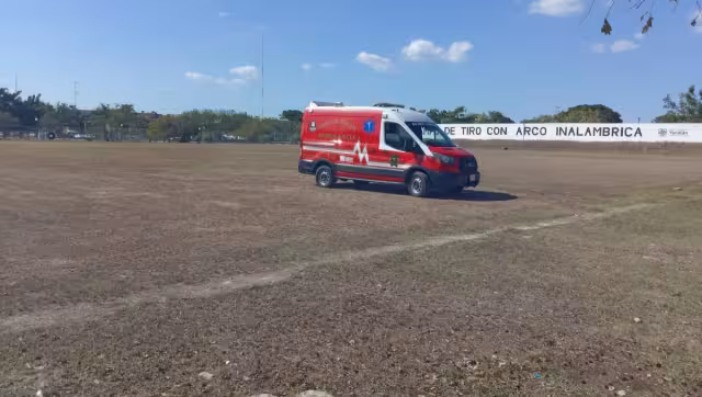 Los elementos de vialidad montaron un operativo para darle paso a la ambulancia