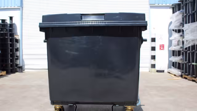 El Servicio Médico Forense se encargó del levantamiento del contenedor