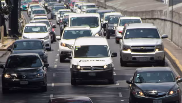 En caso de no respetar las restricciones del Hoy No Circula la multa es de mil 737 a dos mil 606 pesos, tanto en la CDMX y el Edomex