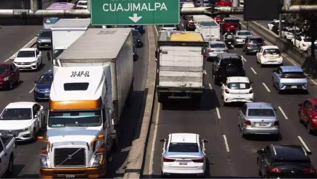 El programa Hoy No Circula es una medida ambiental que restringe la circulación vehicular en días específicos según el último dígito de la placa