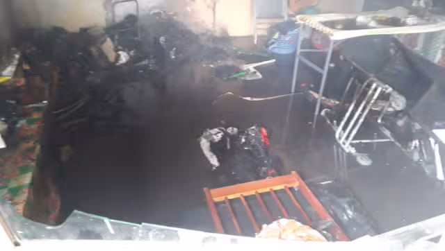 El fuego consumió electrodomésticos y varios artículos de la casa