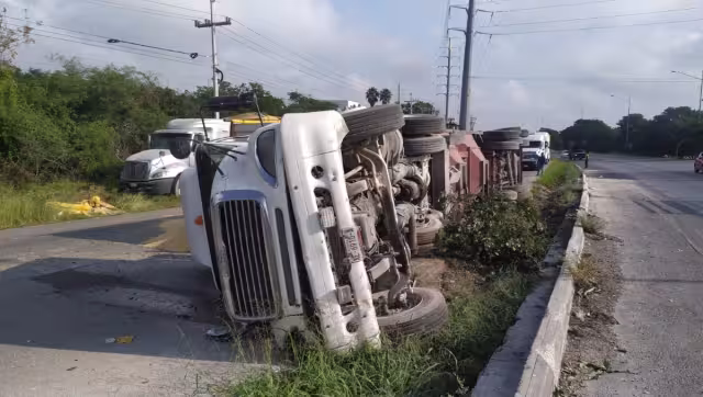 La vía a Celestún se cerró para las maniobras correspondientes