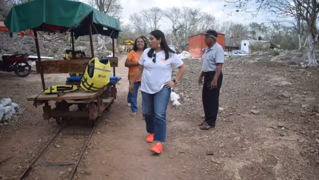 La candidata sigue con sus eventos con poca gente