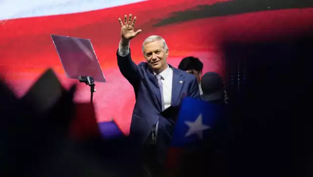 José Antonio Kast, referente de la derecha chilena, obtuvo alrededor de 58 por ciento de los sufragios