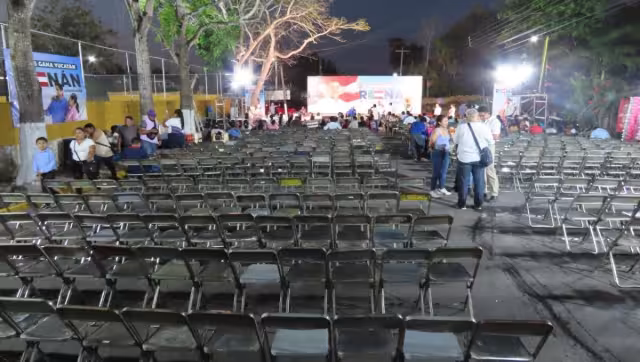 Así luce el mitin de Renán Barrera