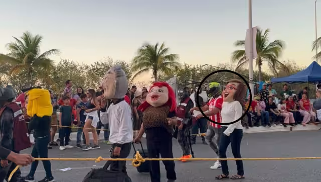 Permitió que en el Sábado de Bando replicaran explícitamente el momento en el que accionaron un arma de fuego en su contra,