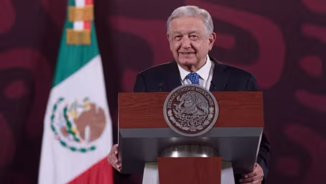 El Presidente de la república ironizó que compra de bots en Argentina apoyará la economía de aquel país