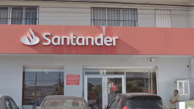 La Comisión Nacional Bancaria y de Valores lo anunció, para que la gente tome sus precauciones.