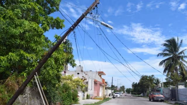 El Ayuntamiento le propuso a la ciudadanía pagar 15 mil pesos para cambiar los postes