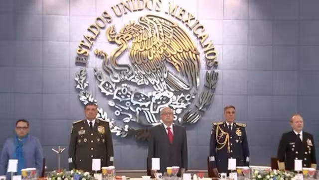 El presidente Andrés Manuel López Obrador encabezó en la Base Aérea Militar número Uno de Santa Lucía, el Día de la Fuerza Aérea Mexicana