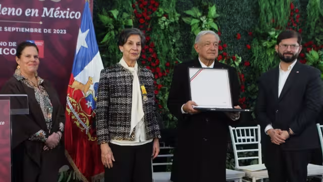AMLO señala en Chile que Salvador Allende fue un apóstol de la democracia