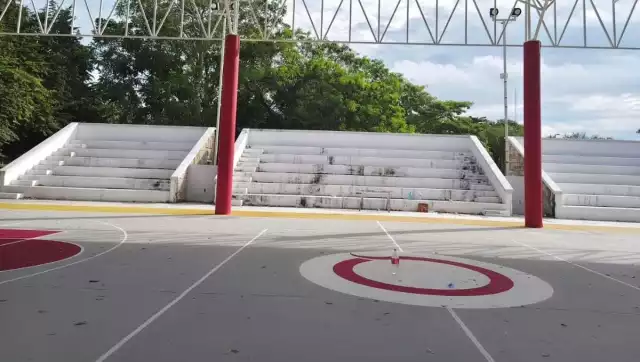 Ciudadanos lamentan obras deportivas malhechas por parte del Ayuntamiento de Othón P. Blanco y exigen claridad en las cuentas