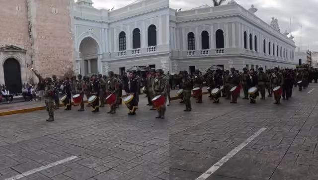 Los elementos atrajeron las miradas de los transeúntes que se encontraban en el Centro Histórico