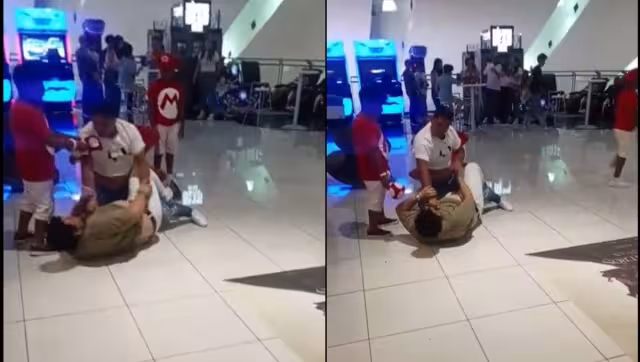 Padres se pelean en cine de la Cdmx, mientras sus hijos busan separarlos