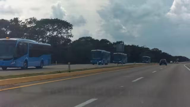 Las unidades de Va y Ven pasaron en la carretera Campeche-Mérida