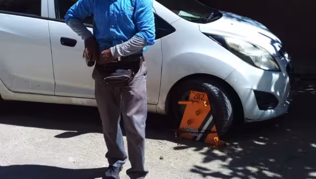 Vecinos aseguran que por años han estacionado ahí sin ningún problema