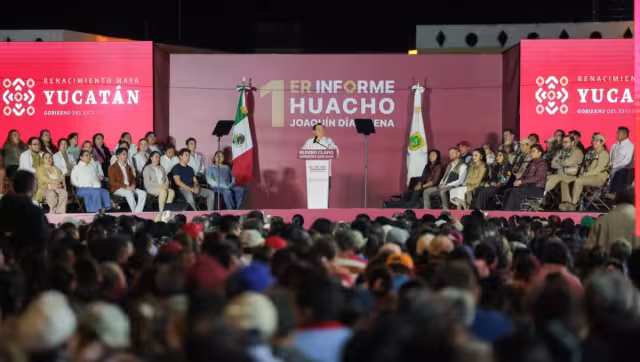 Joaquín Díaz Mena da su primer informe de gobierno en Izamal