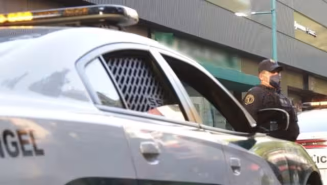 El joven murió de forma instantánea tras caer del edificio de la CDMX