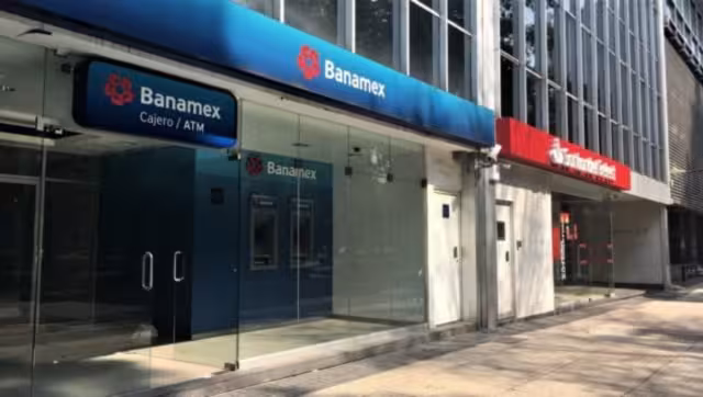Los servicios de los bancos se ven afectados por la suspensión de actividades.