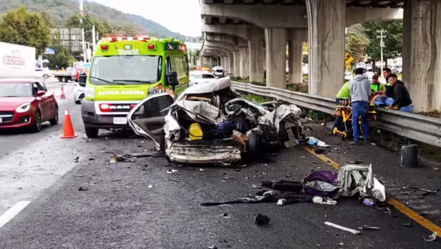 En el lugar se encuentran las autoridades de la Fiscalía General del Estado de México realizando las pesquisas de ley. 