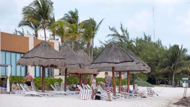 El clima favoreció mucho y los visitantes se dieron el tiempo de cruzar y pasar algunas horas para disfrutar de las playas.