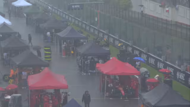 Los autos tuvieron que regresar a pits. Foto: Especial