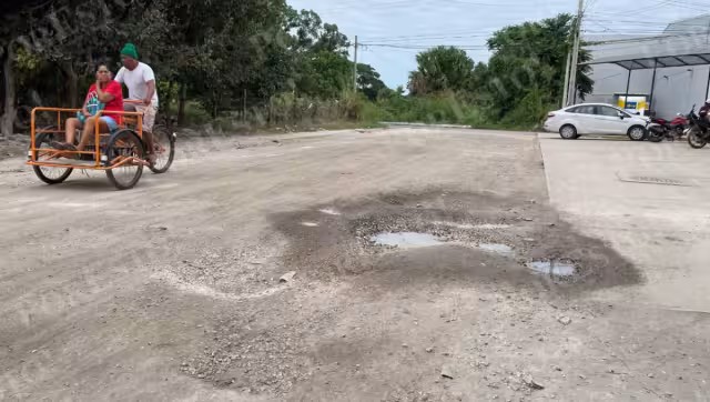 Vecinos denuncian que la calle 12 nunca ha sido pavimentada.