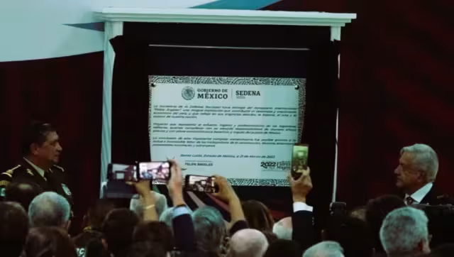 La placa representa una memoria gráfica de la construcción. Foto: Cuartoscuro