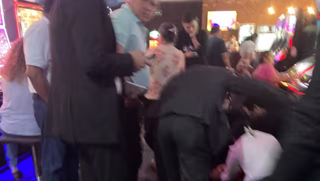 Personas que se encontraban en la plaza marcaron al 911 para pedir apoyo