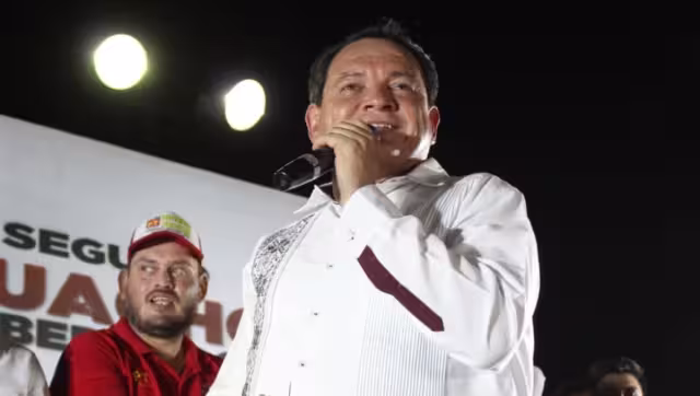 Joaquín Díaz Mena estuvo presente en la colonia Juan Pablo II