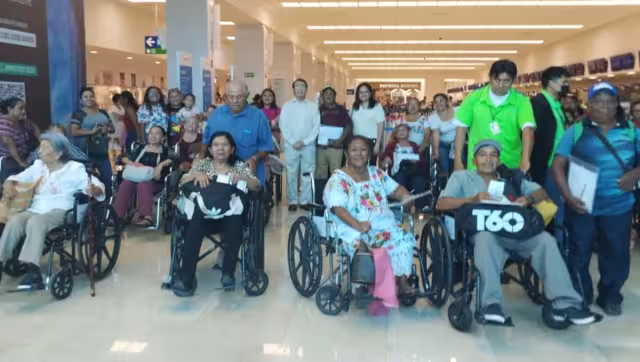 Alrededor de 27 abuelitos, de 157 registrados, visitarán a sus hijos en Estados Unidos