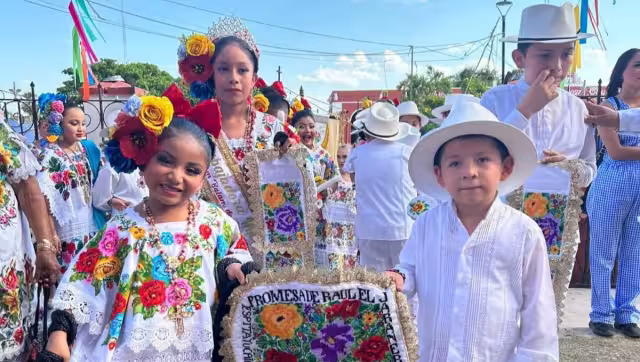 La jarana, considerada un símbolo de identidad, se hizo presente con la pieza Homenaje a Chumayel